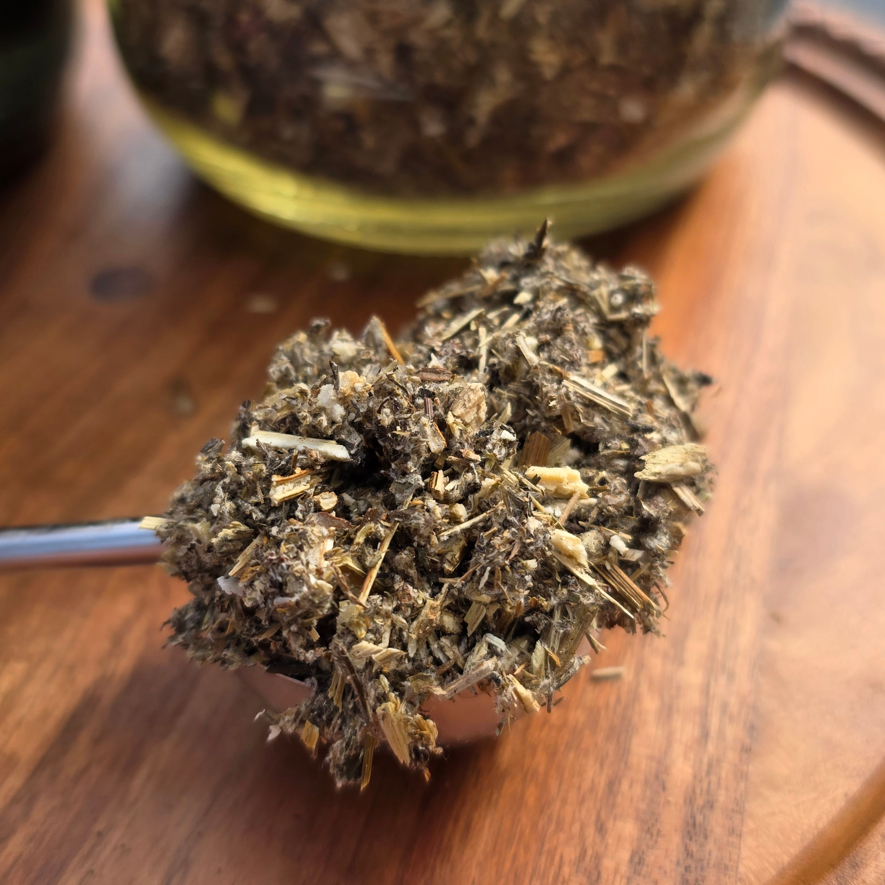 Mugwort Herb — Cut & Sifted, Organic