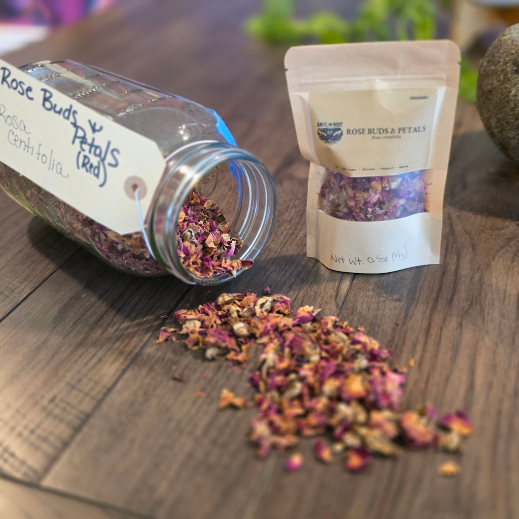 Red Rose Buds & Petals — Organic