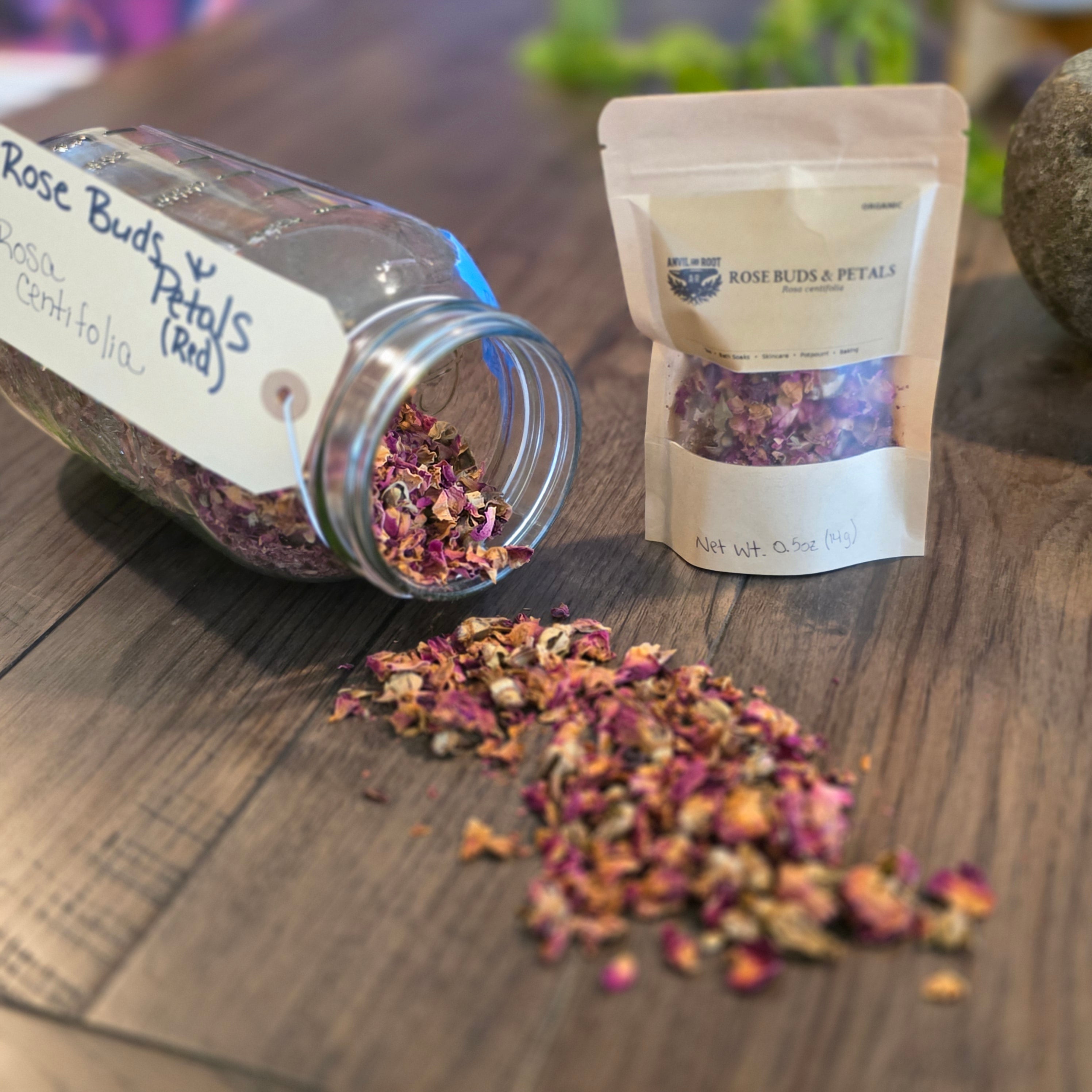 Red Rose Buds & Petals — Organic